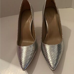 Naturalizer Anna Leather Silver Pointed Toe Women's Pumps Size 6.5 NEW